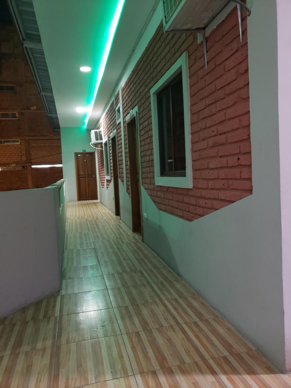 Hostal Las Velas Hotel Manta Buitenkant foto